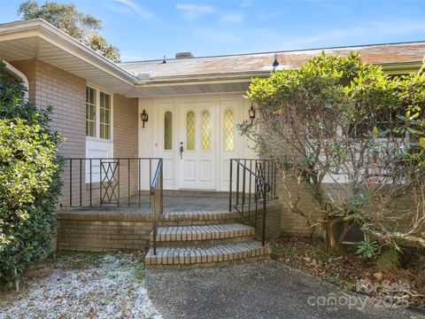 110 Yardley Court Hendersonville NC 28739