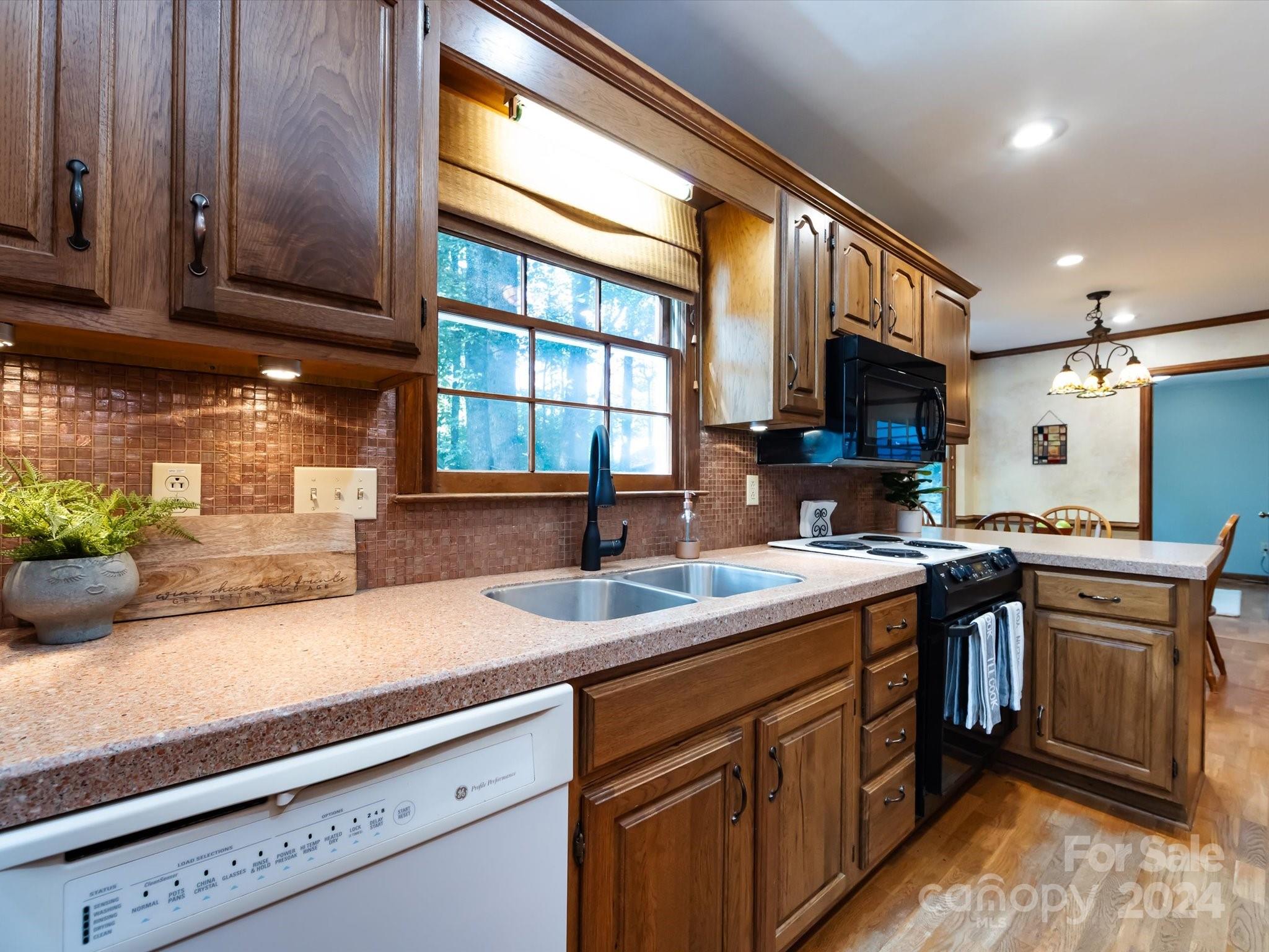 Rocky River Run - Residential