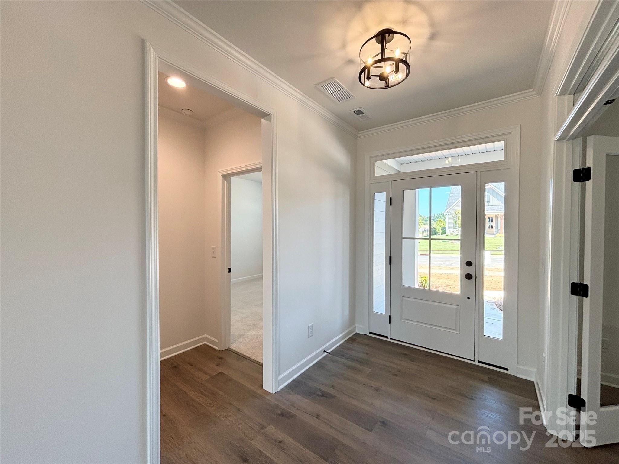 606 Brennan Street 37