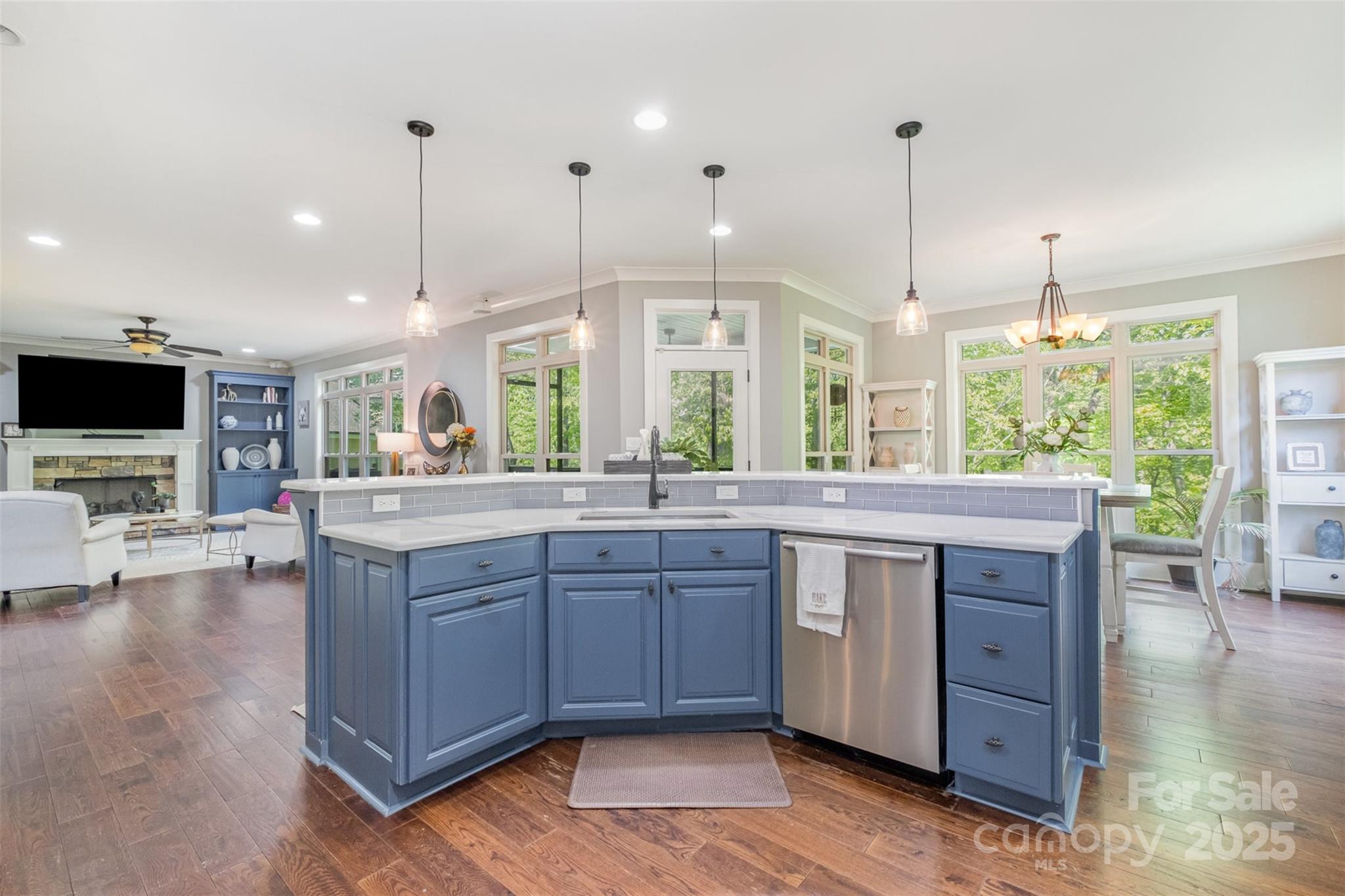 Mt Isle Harbor - Residential