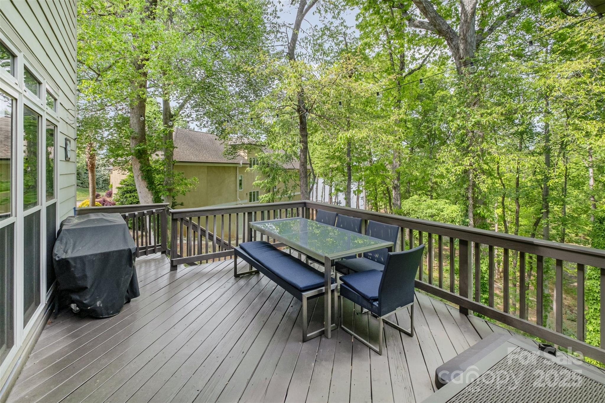 Mt Isle Harbor - Residential