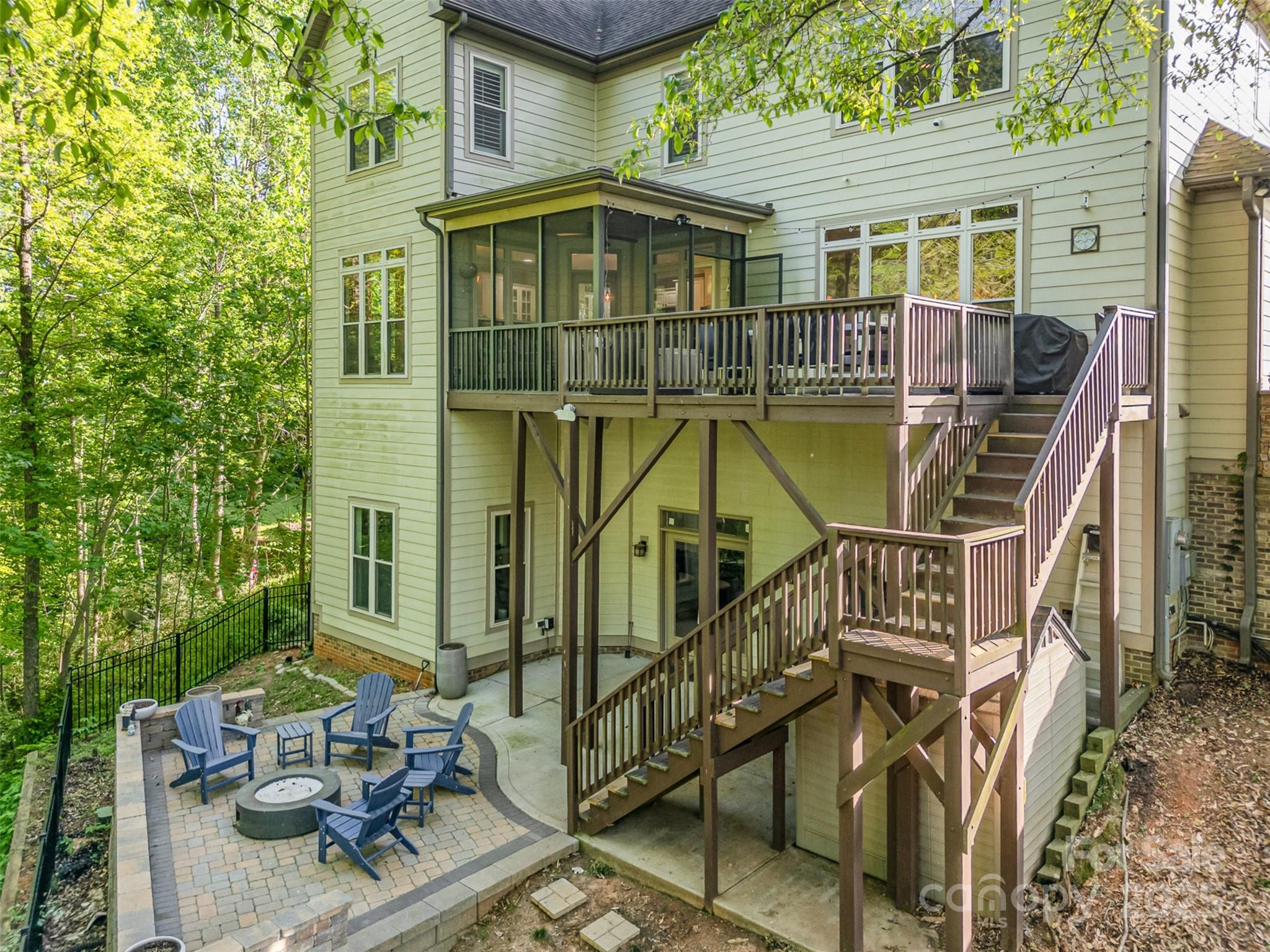 1713 Mt Isle Harbor Drive