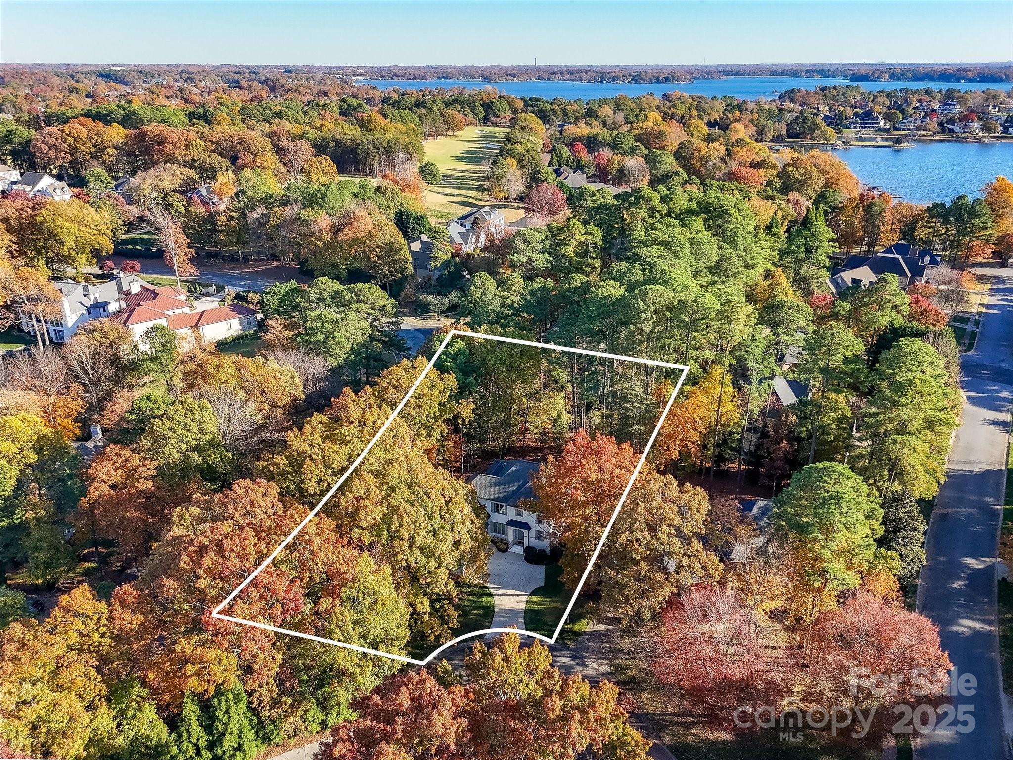 The Peninsula - Residential