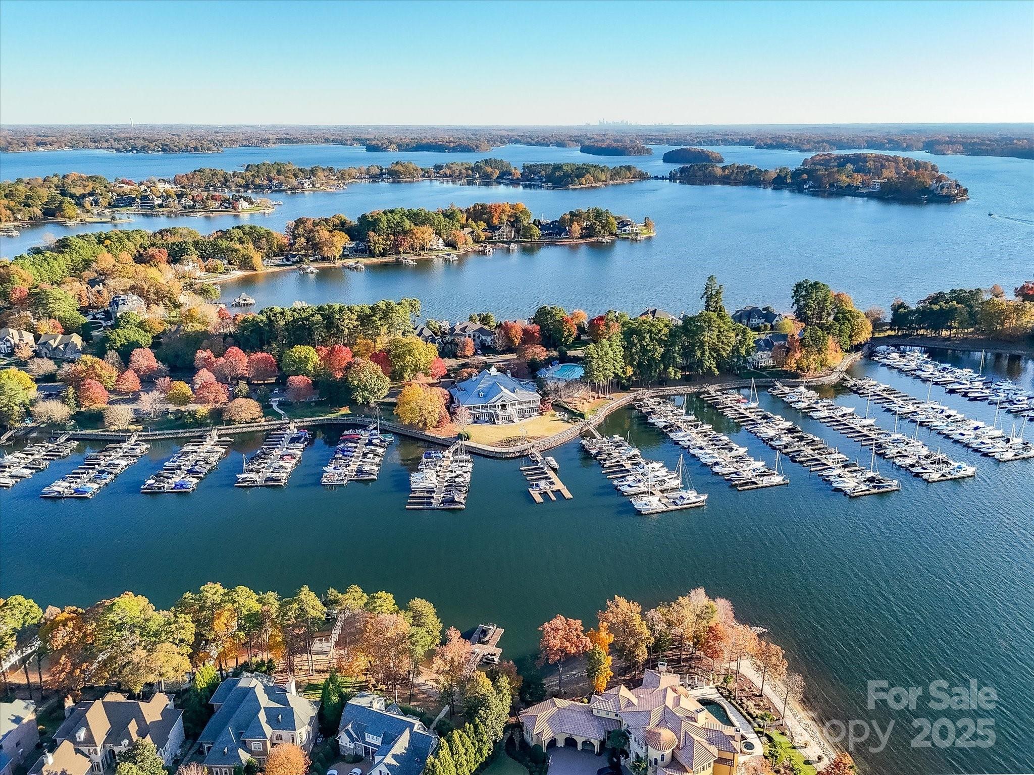 The Peninsula - Residential