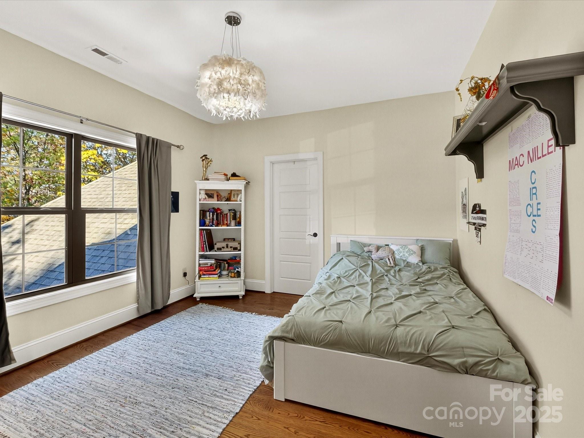 The Peninsula - Residential