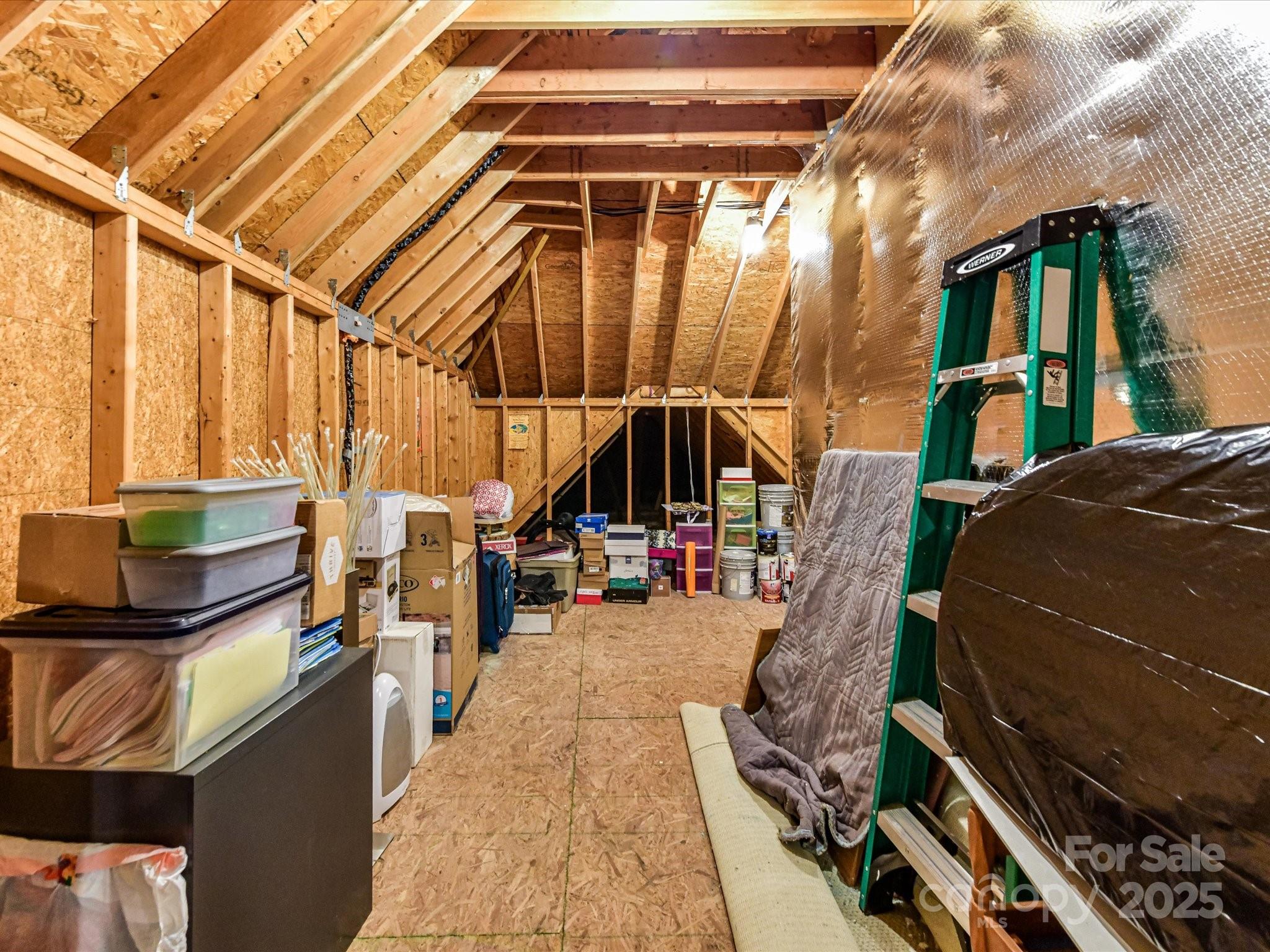 The Peninsula - Residential