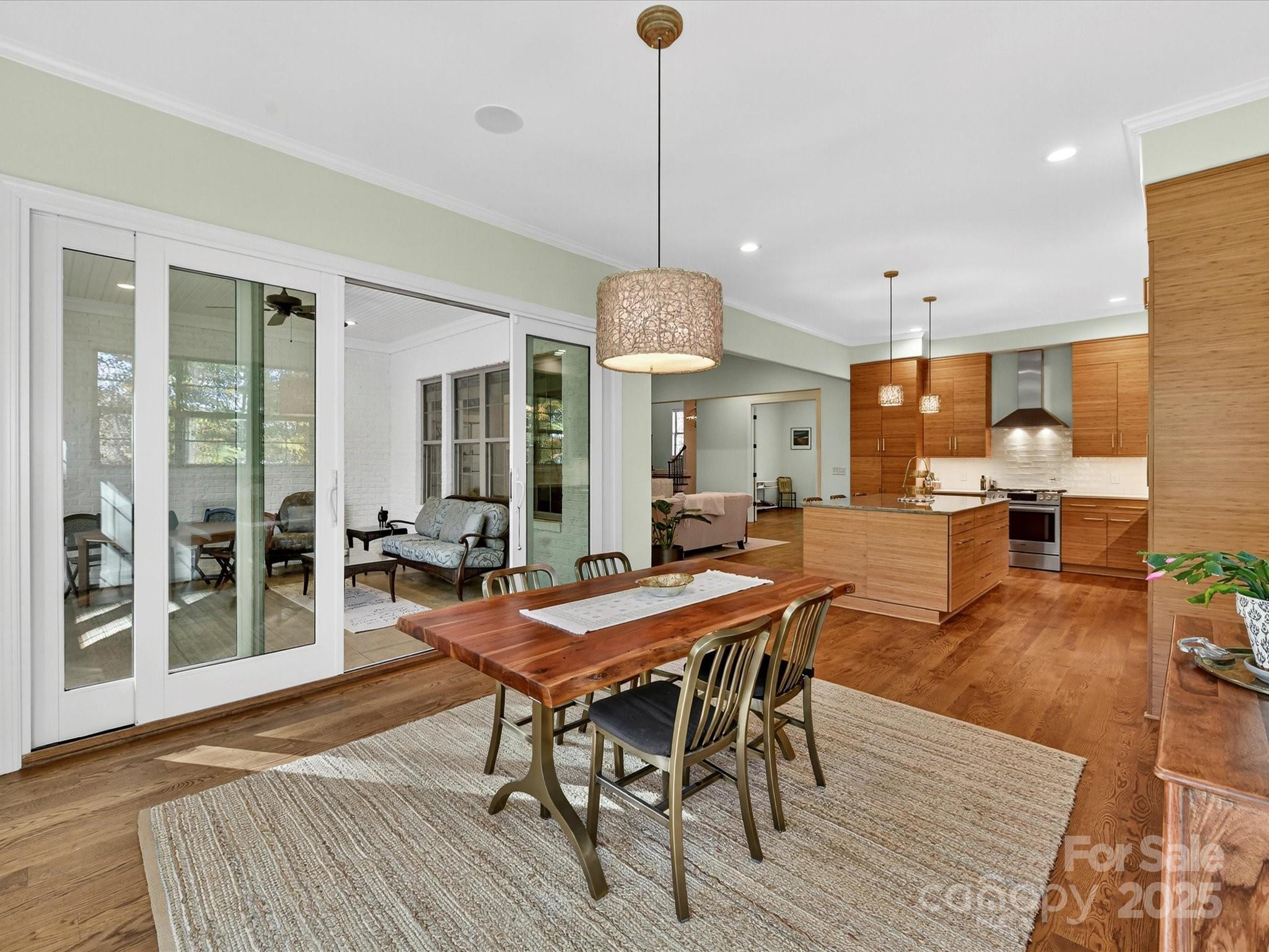 The Peninsula - Residential