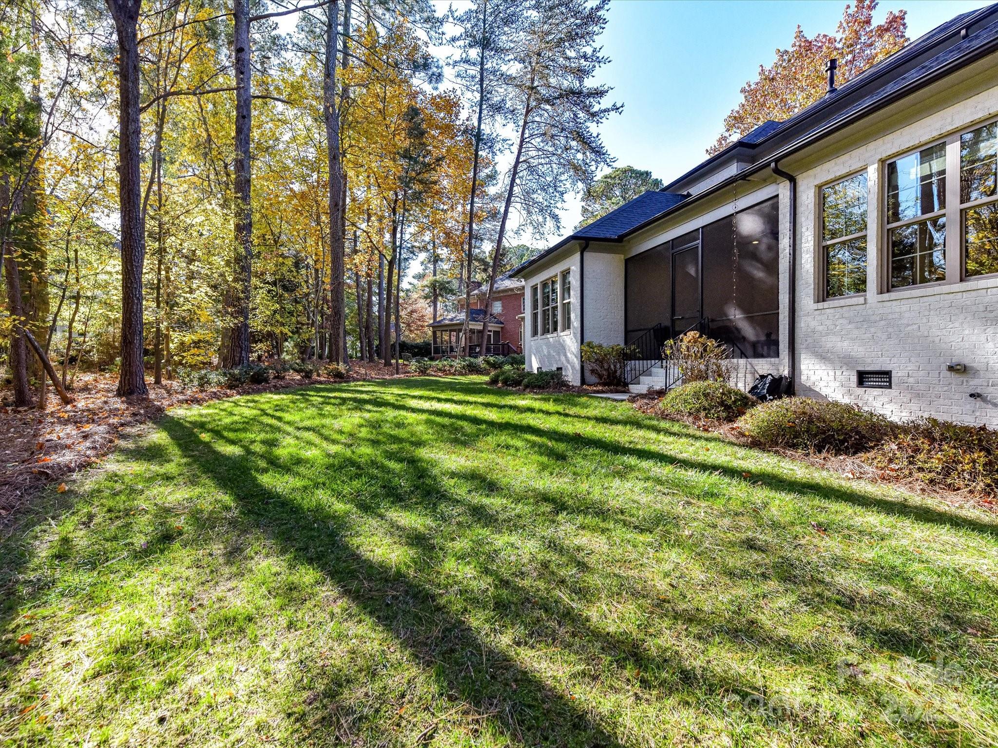 The Peninsula - Residential