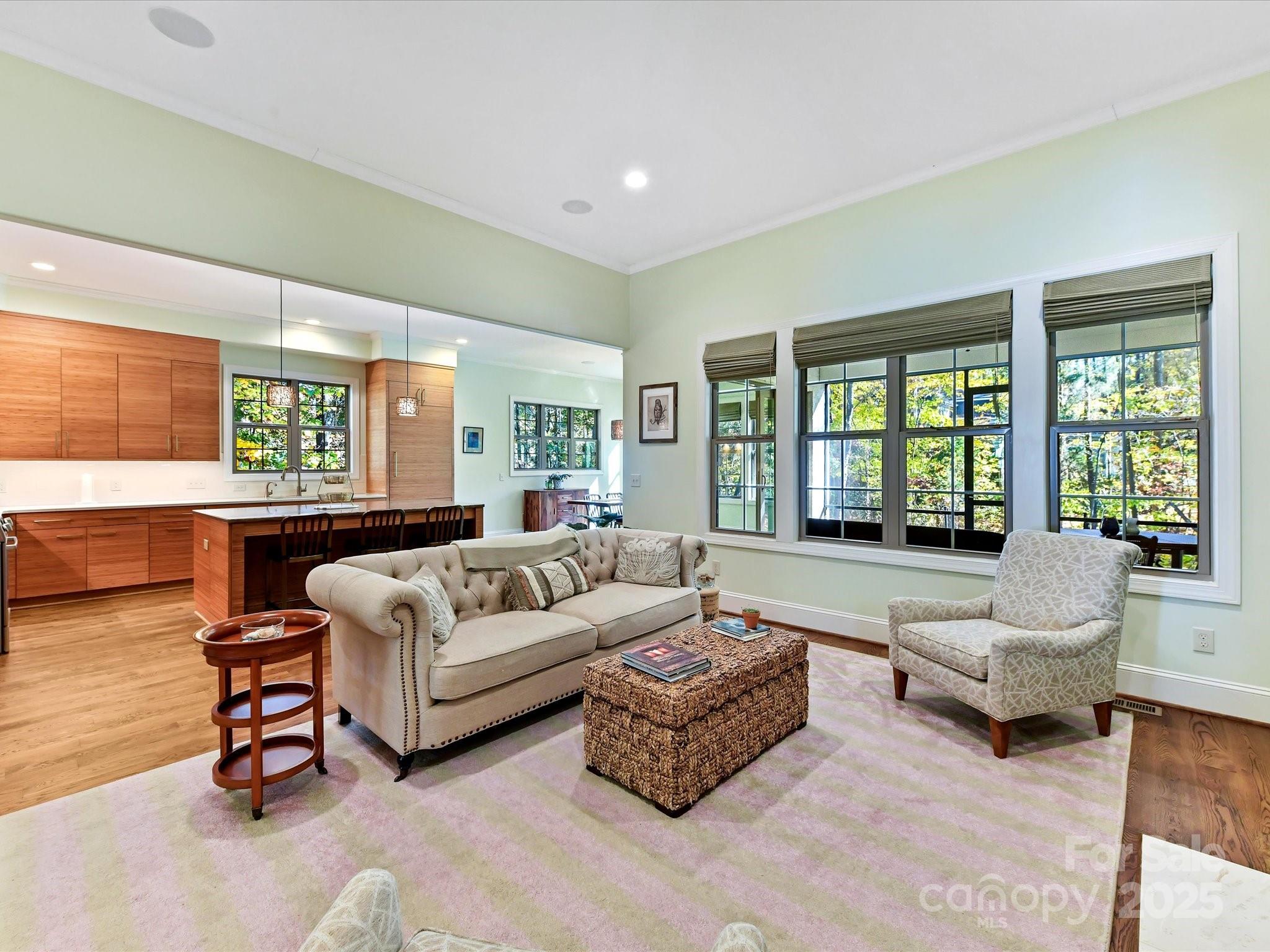 The Peninsula - Residential