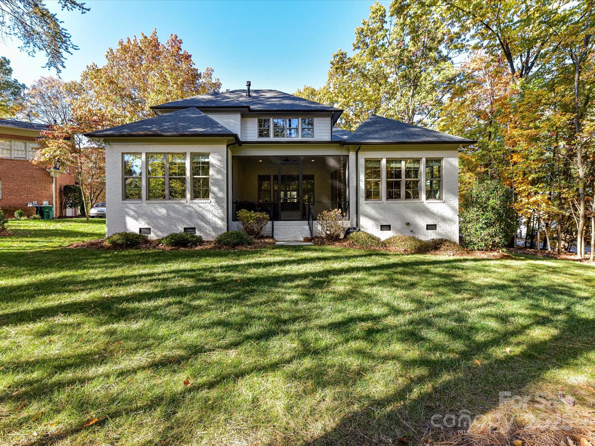 The Peninsula - Residential