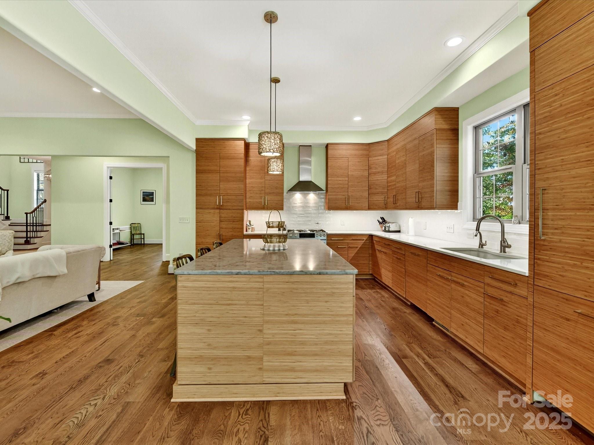 The Peninsula - Residential