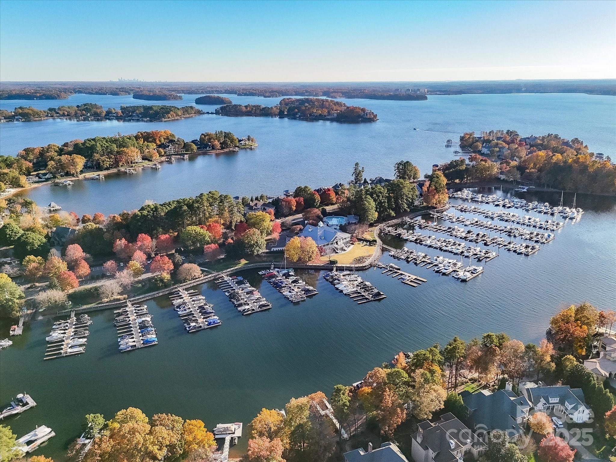 The Peninsula - Residential