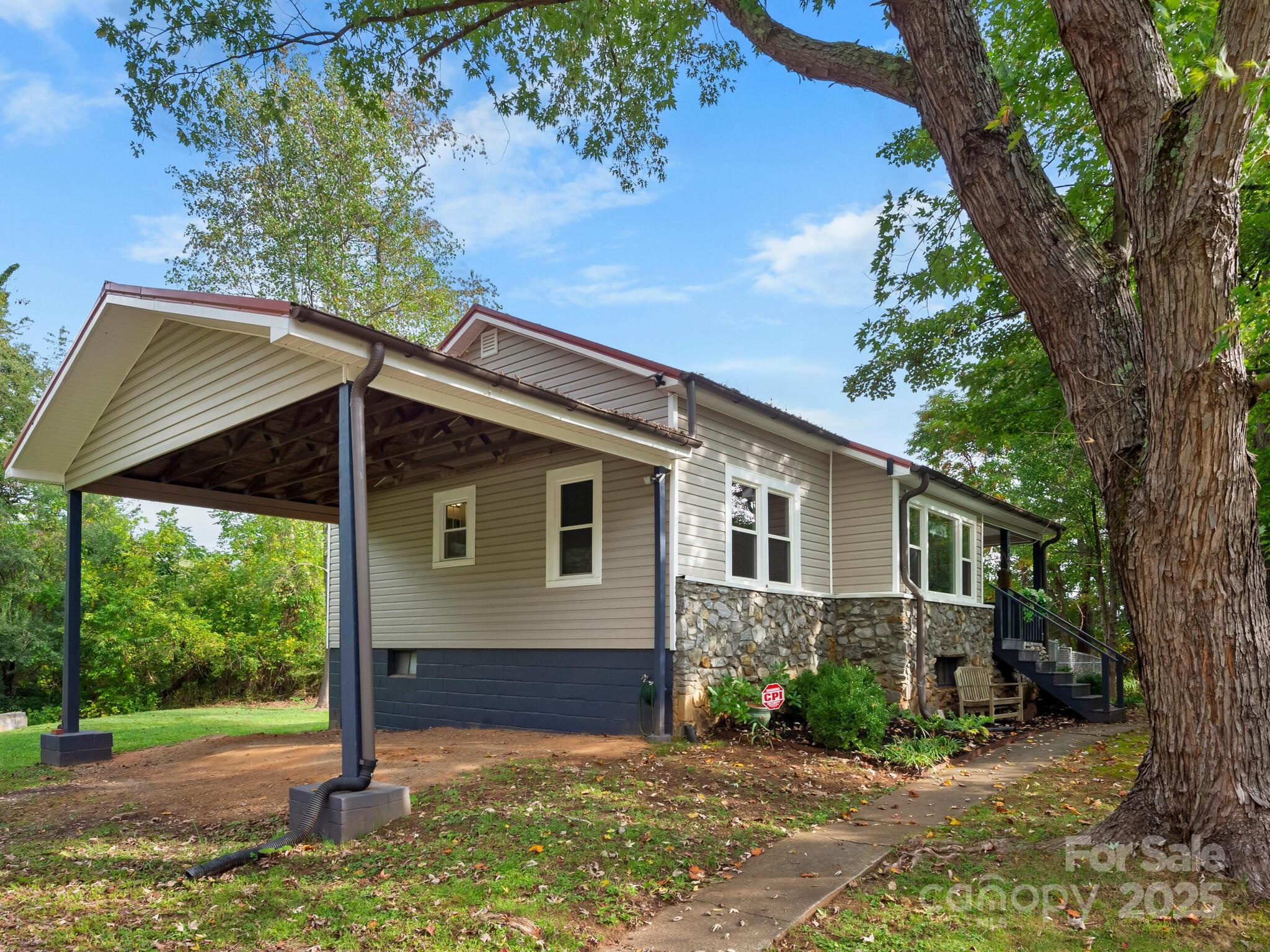 753 Sand Hill Road