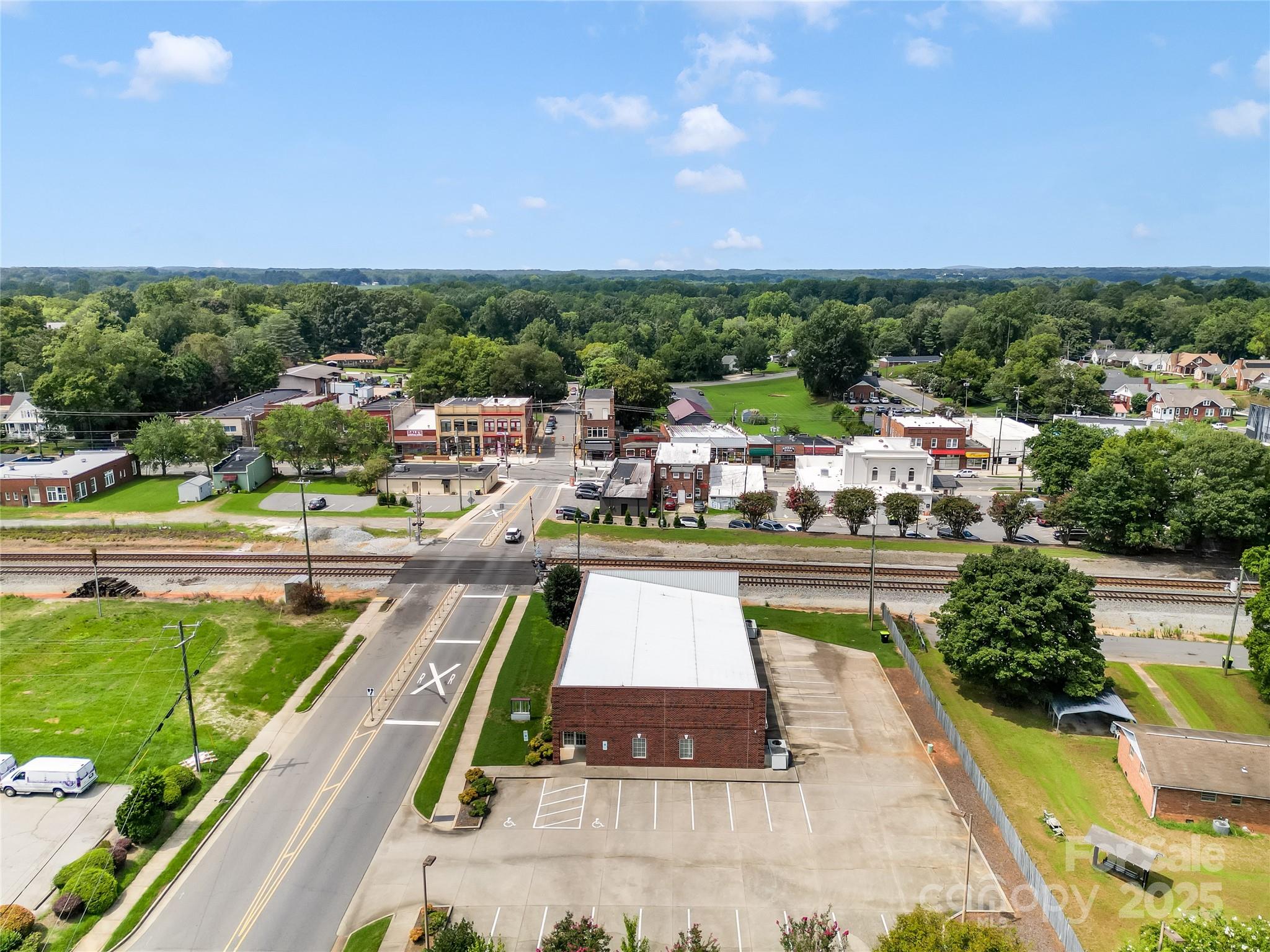 301 E Centerview Street