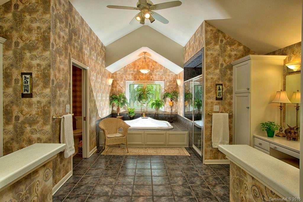 Deep Cove - Residential