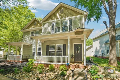 Photo of 12754 Cross Dale Drive, Huntersville, NC 28078 (MLS # 4364808)