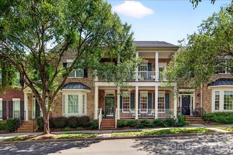 Photo of 242 S Faulkner Way, Davidson, NC 28036 (MLS # 4395516)
