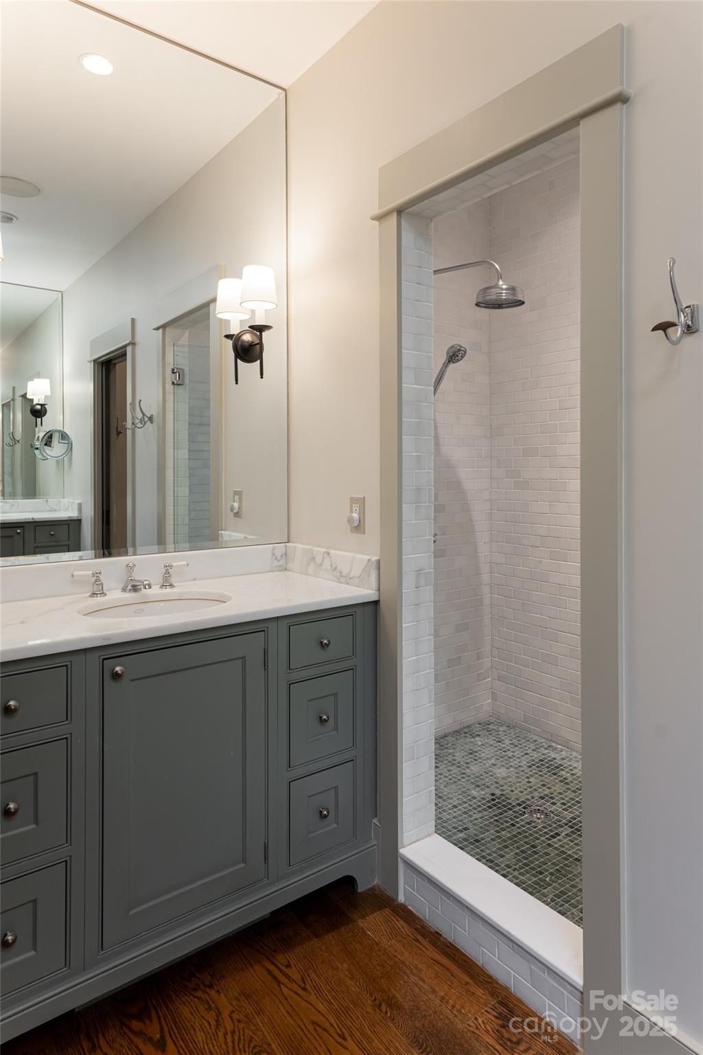 Seven Glens - Residential