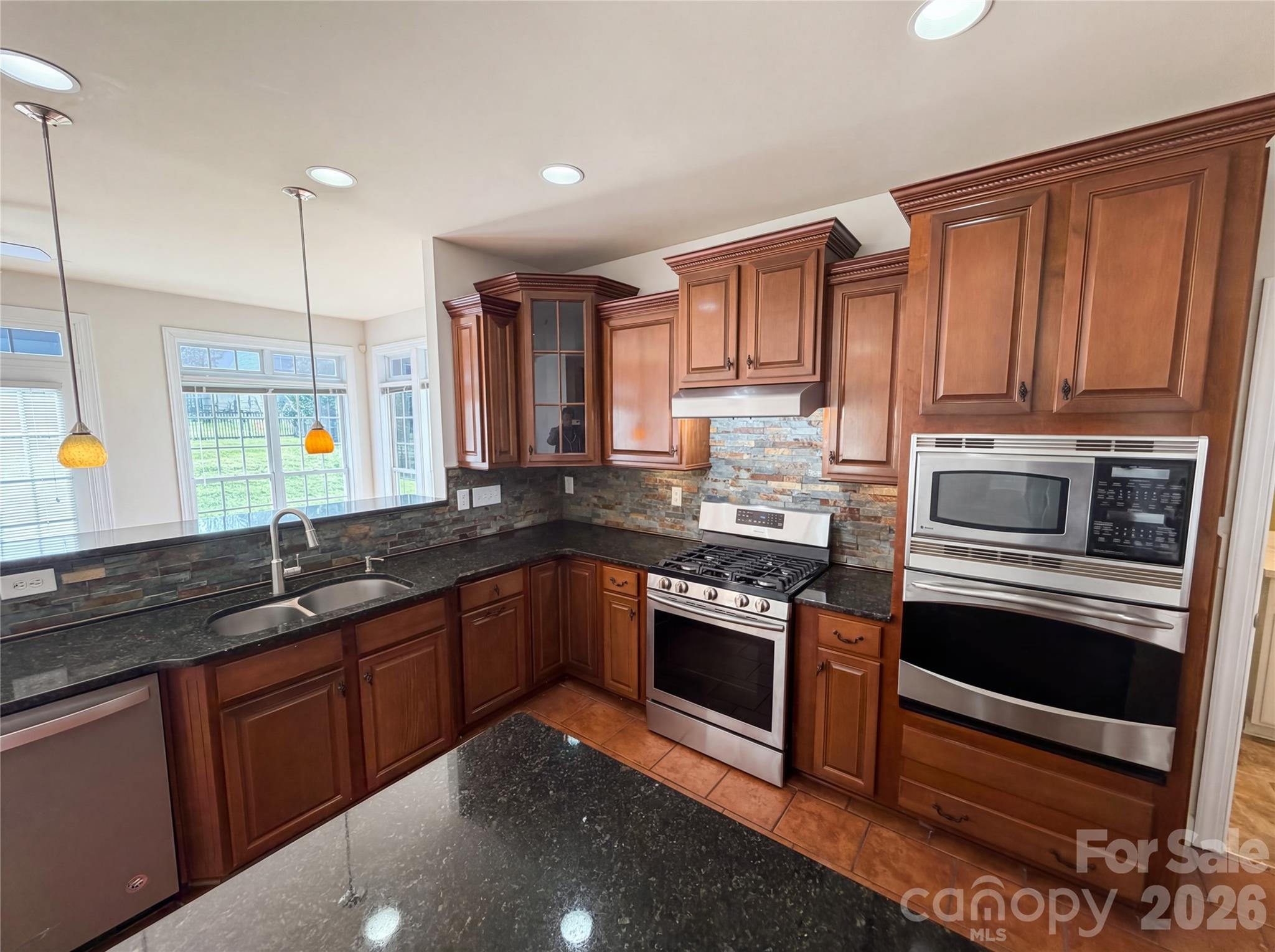 Old Stone Crossing - Residential