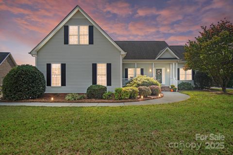 Photo of 839 Meadow Drive, Oakboro, NC 28129 (MLS # 4298960)