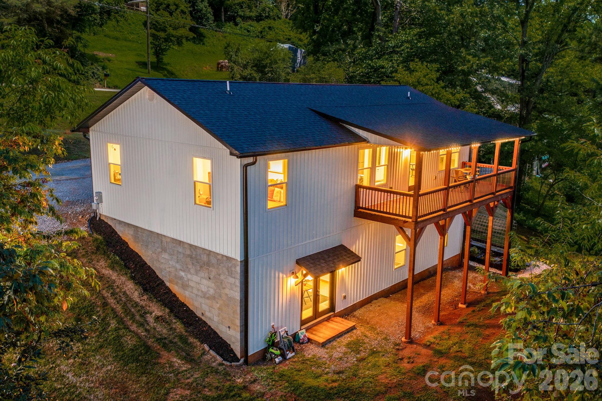 295 Penland Street, Clyde, NC, 28721