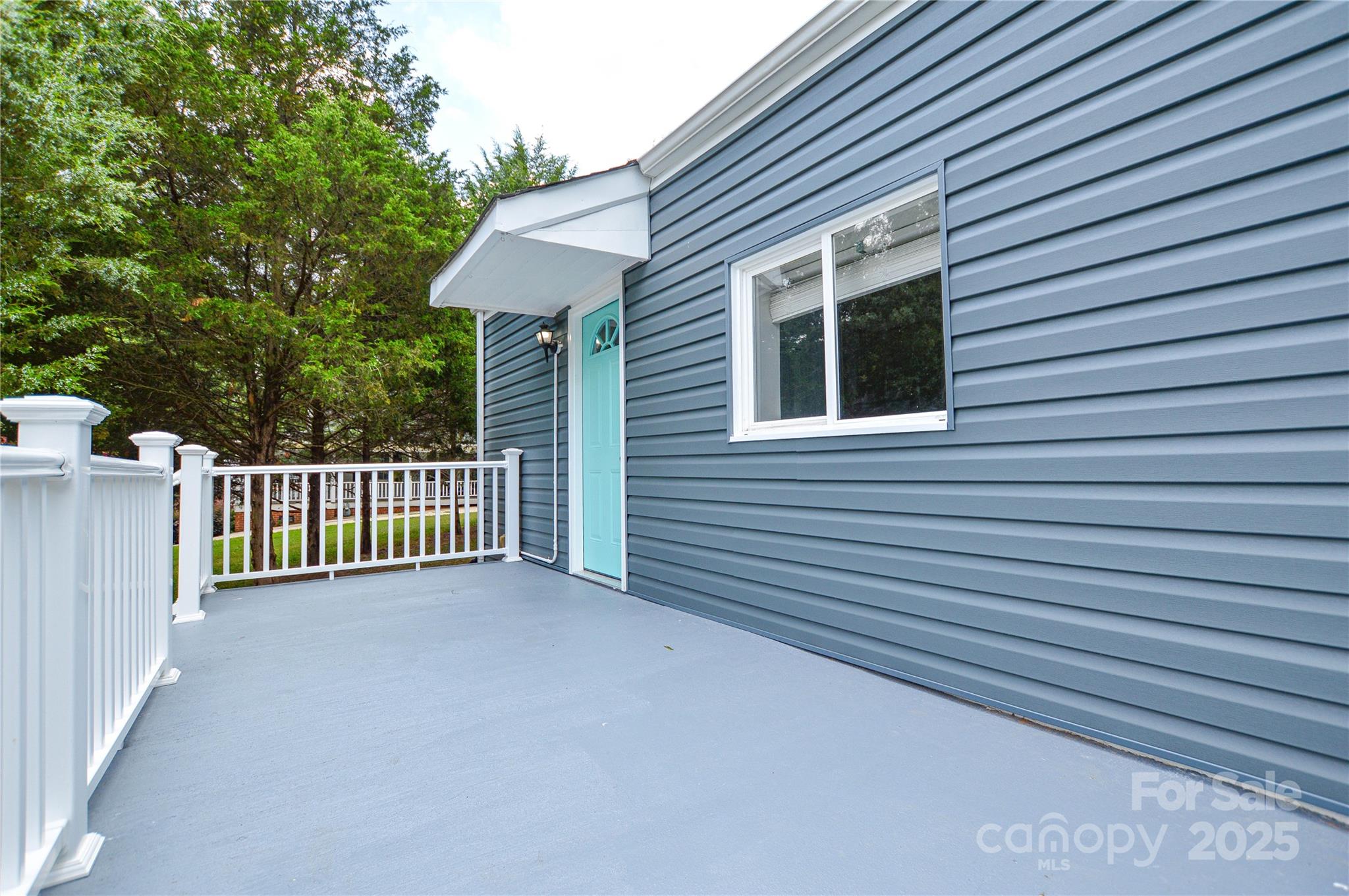 1312 Dogwood Avenue
