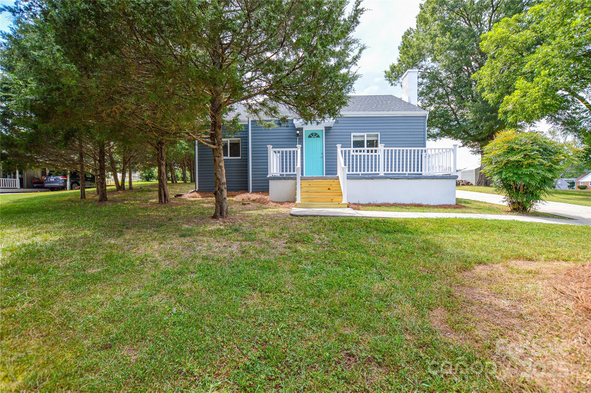 1312 Dogwood Avenue