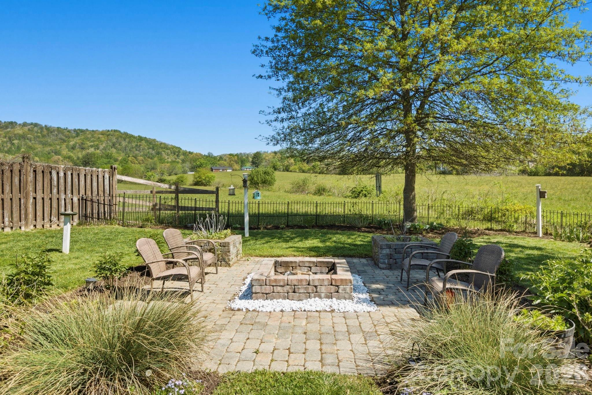 Livingston Farms - Residential