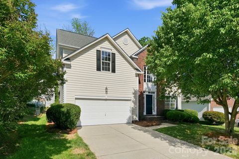 Photo of 5107 Bentgrass Run Drive, Charlotte, NC 28269 (MLS # 4369528)