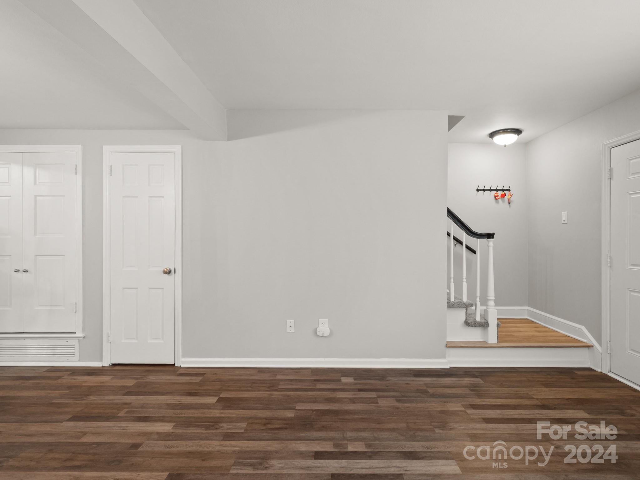 Carriage House - Residential