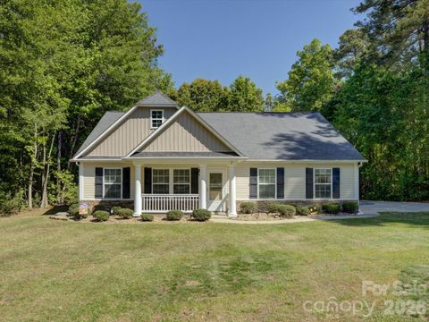 Photo of 2190 New Gray Rock Road, Fort Mill, SC 29708 (MLS # 4373206)