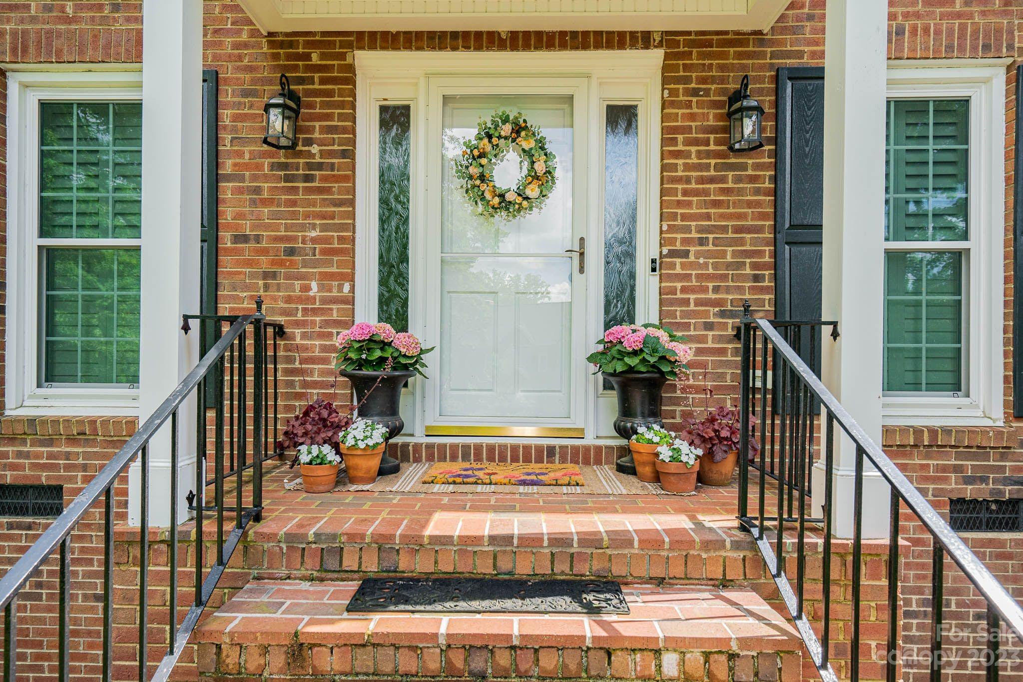 Linden Oaks - Residential