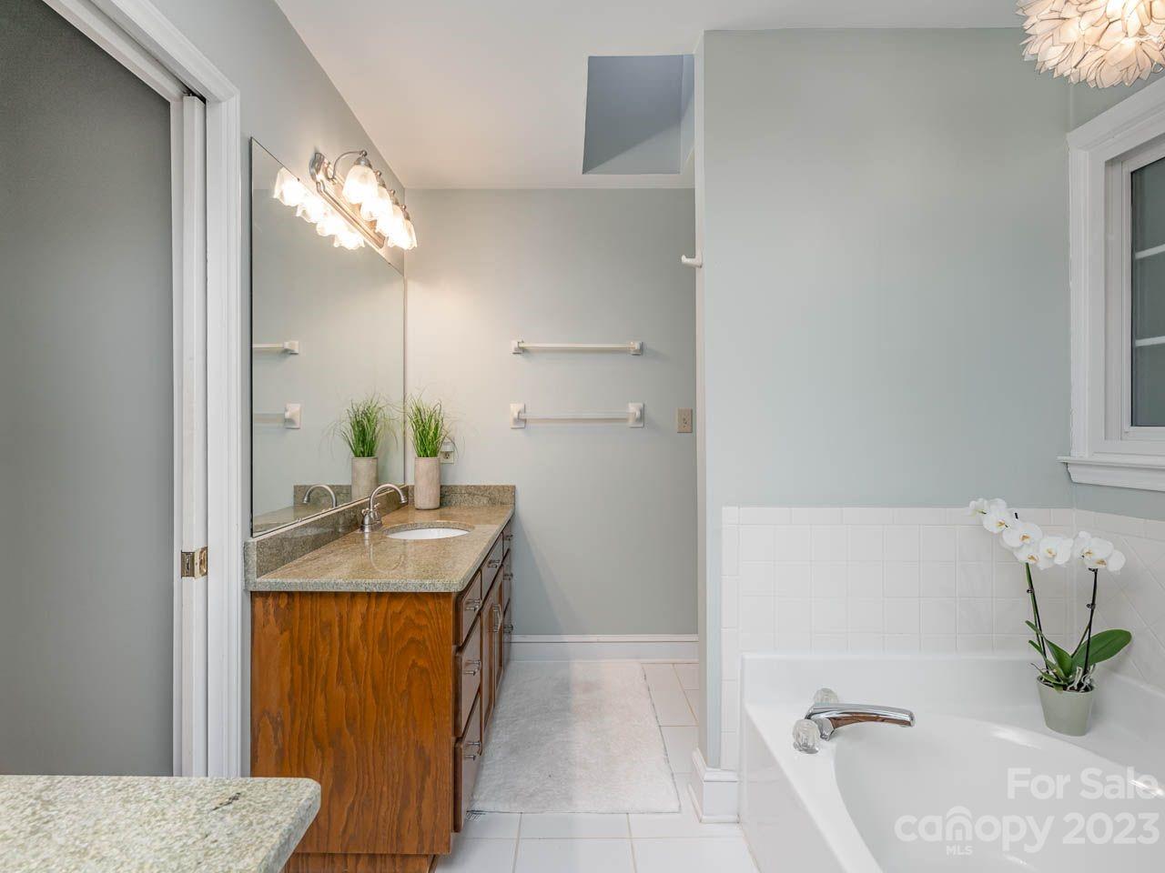 Linden Oaks - Residential