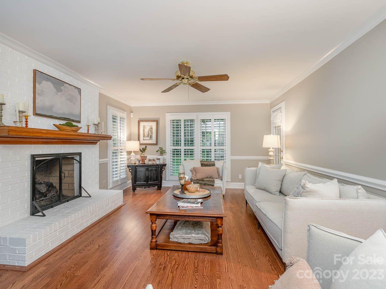 Linden Oaks - Residential