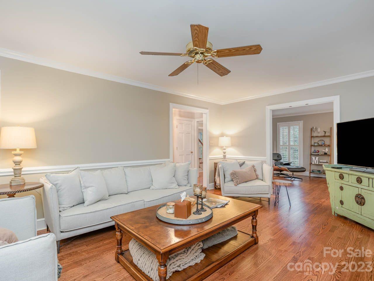 Linden Oaks - Residential