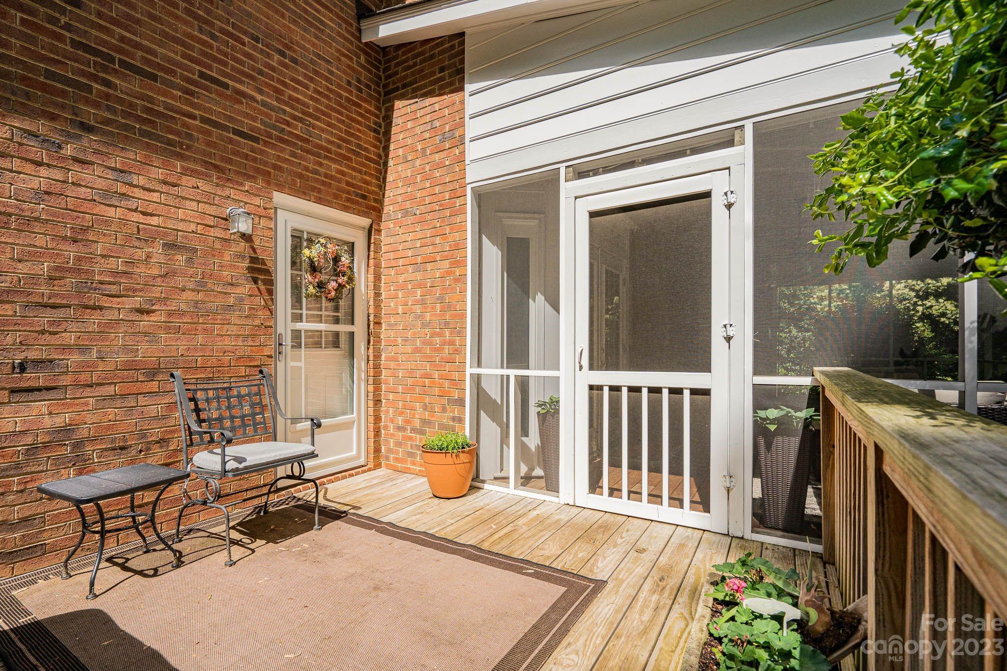 Linden Oaks - Residential