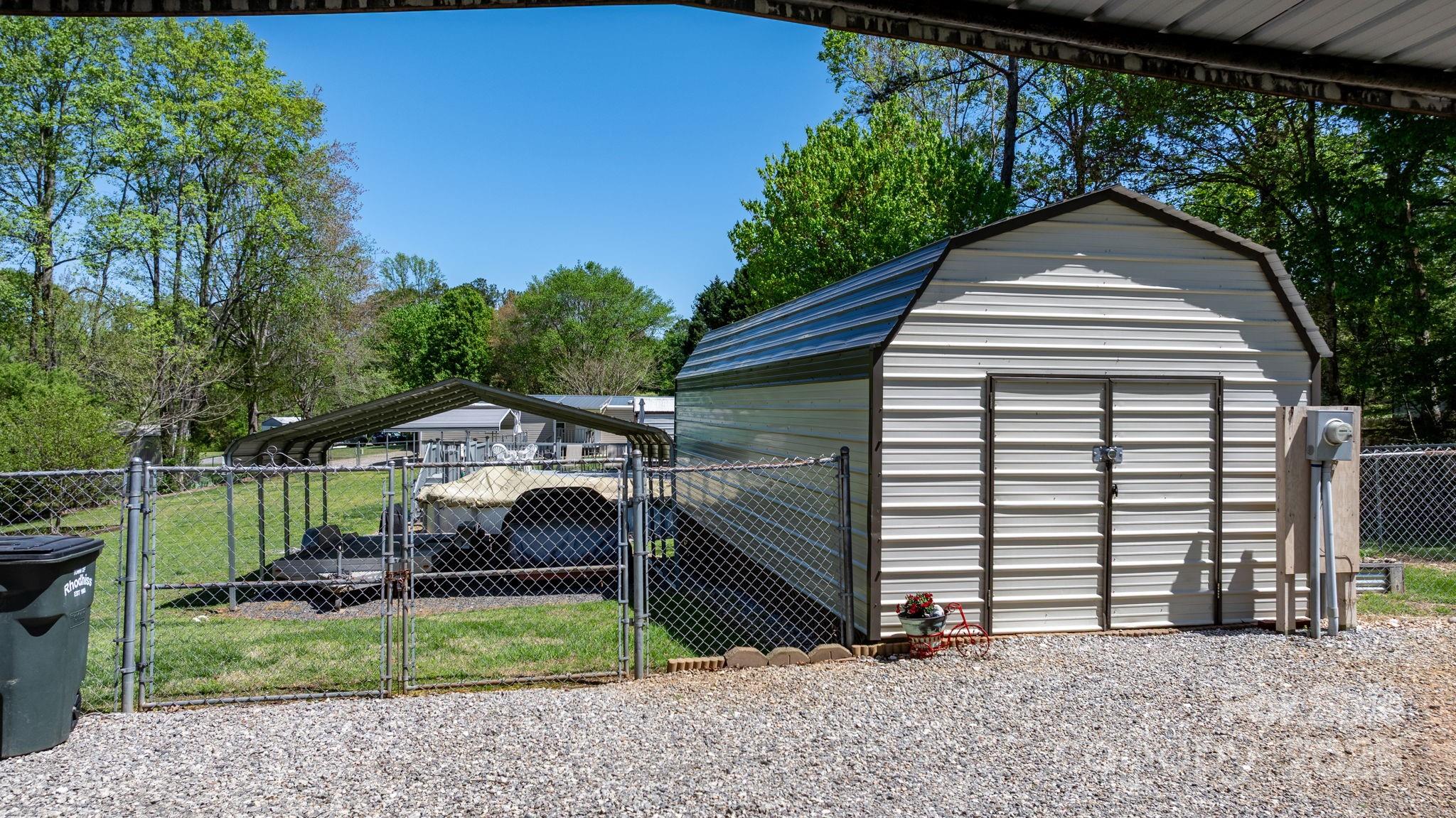 2003 Cape Hickory Cutoff Road