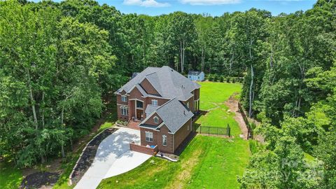 3324 Greenhurst Drive Weddington NC 28104