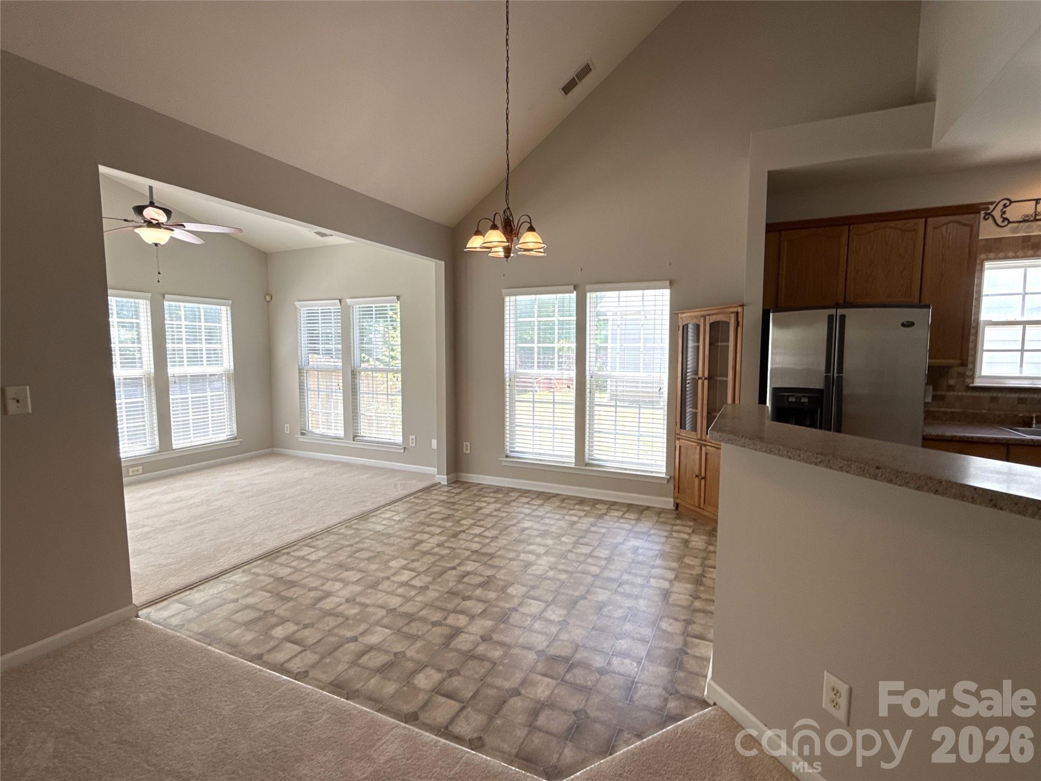 2140 Pineapple Court