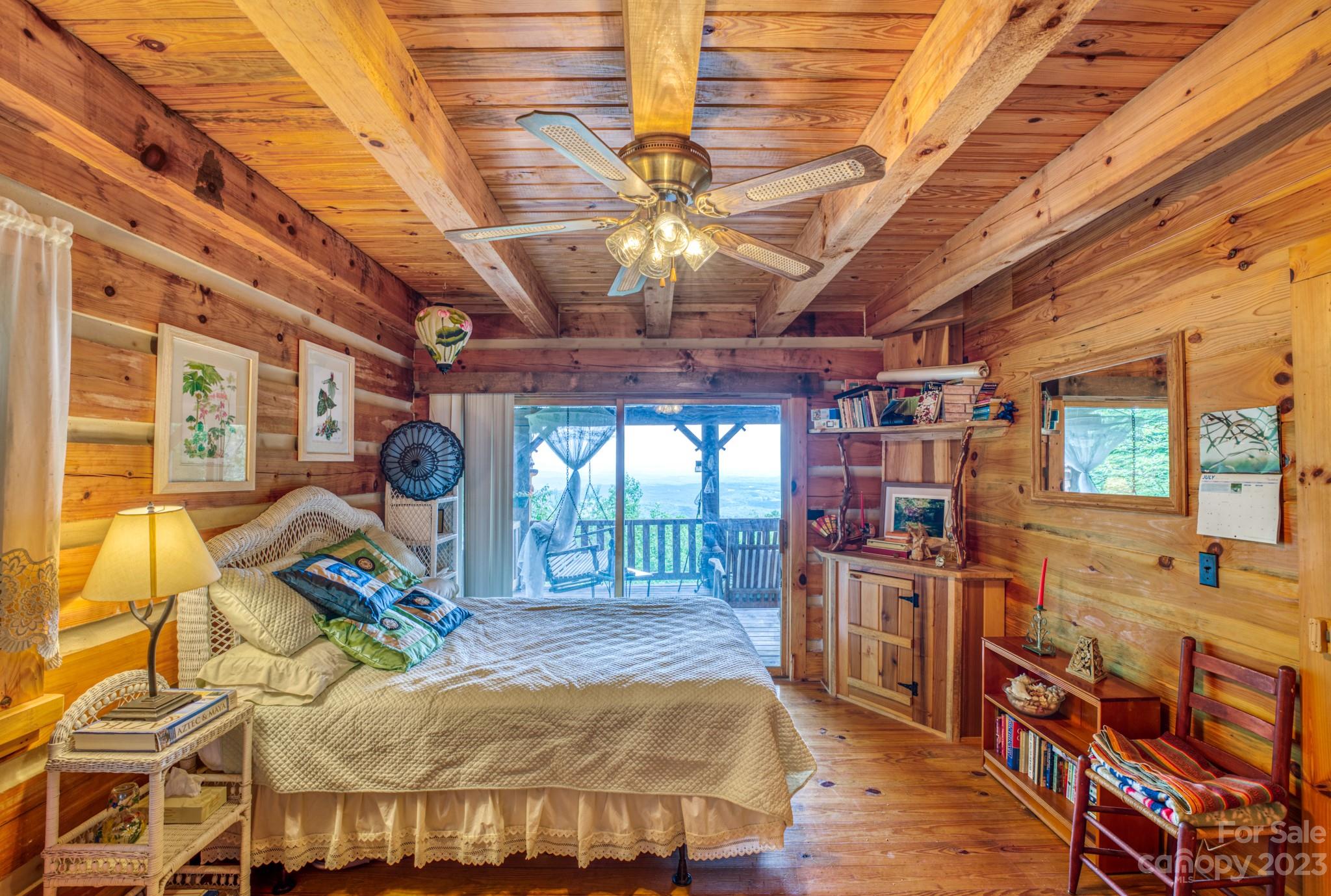 Pinnacle Mountain - Residential