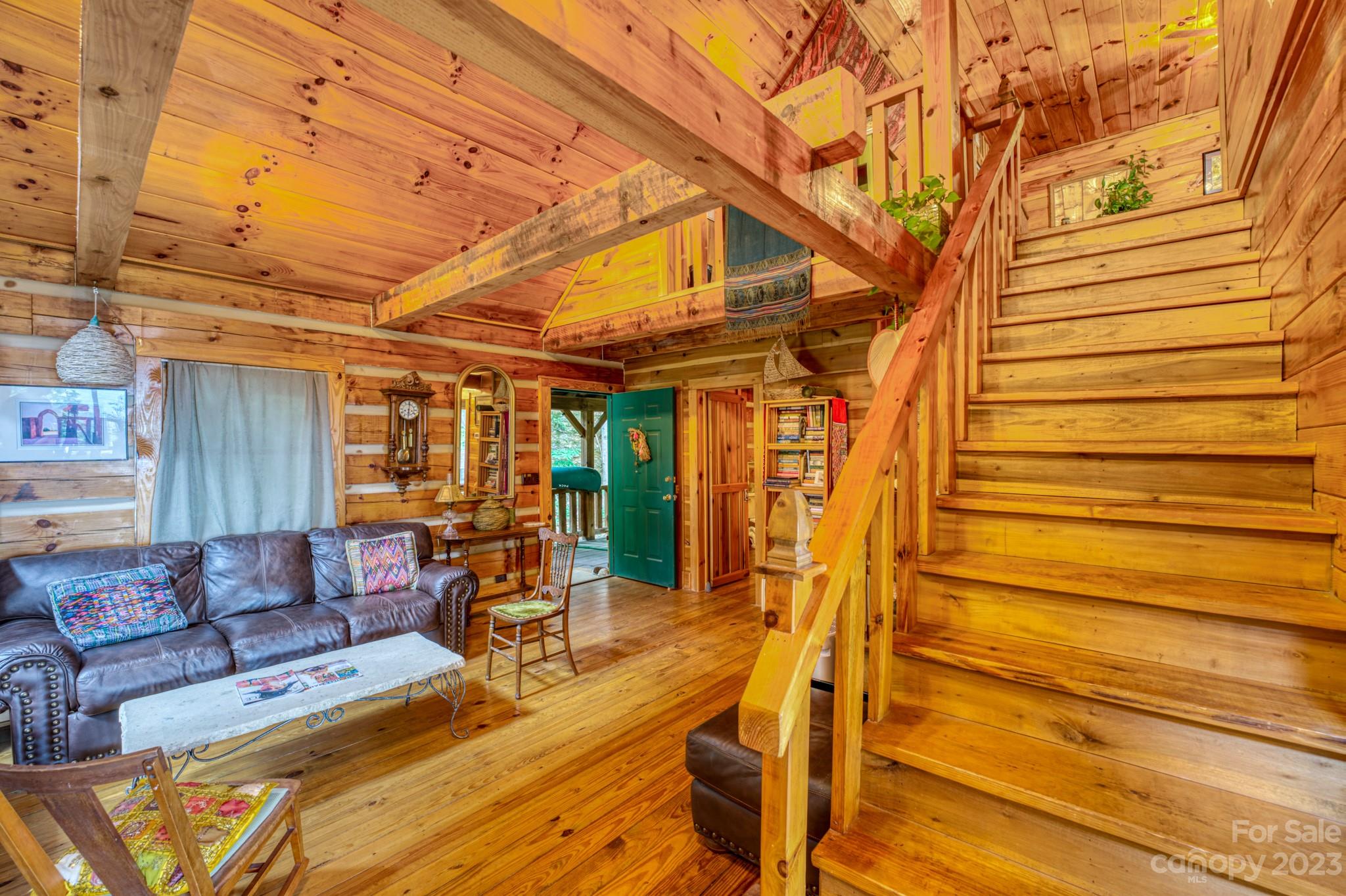 Pinnacle Mountain - Residential