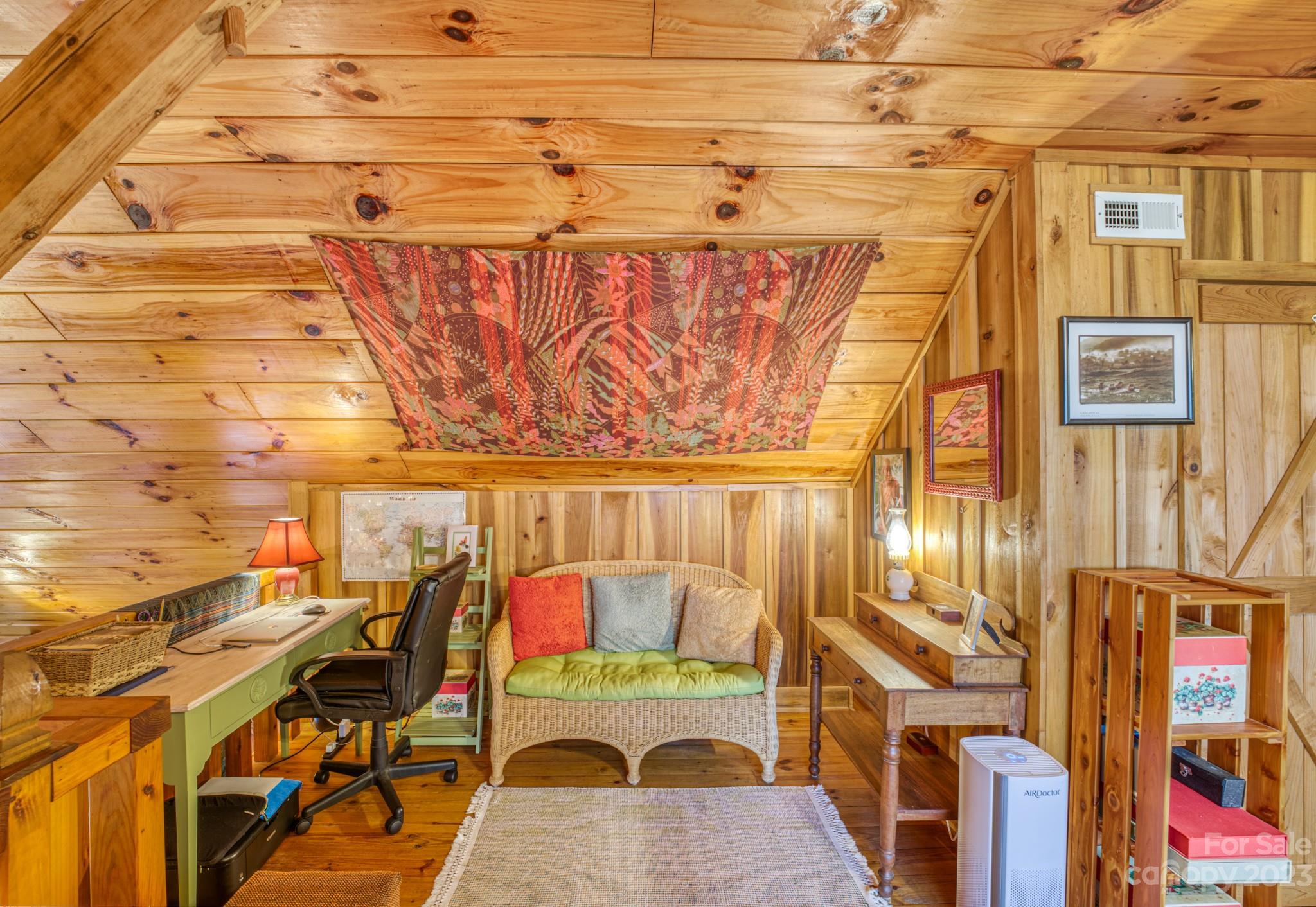 Pinnacle Mountain - Residential