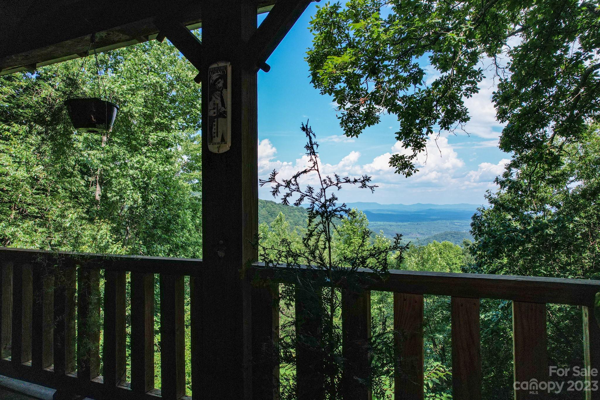 Pinnacle Mountain - Residential