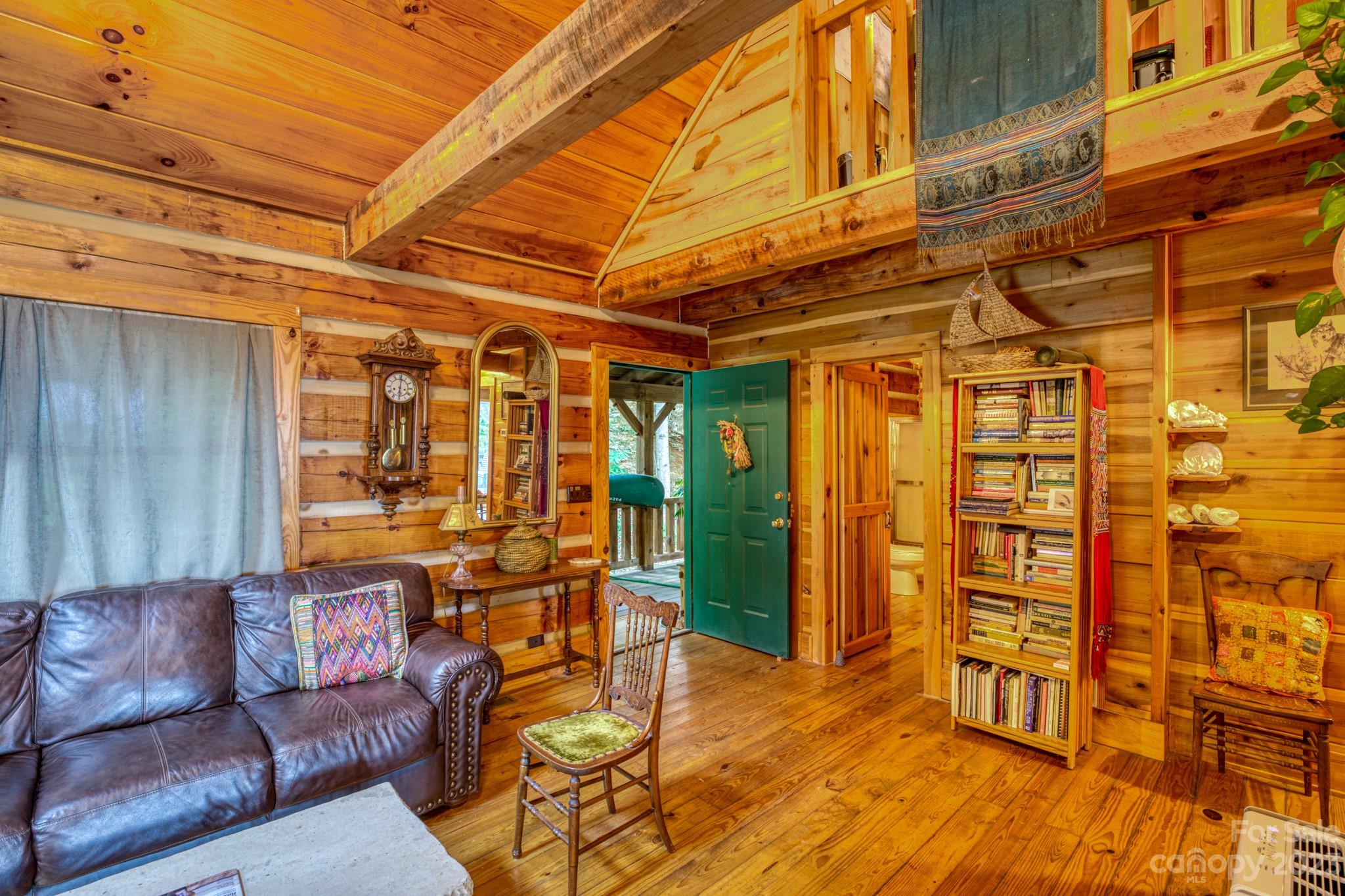 Pinnacle Mountain - Residential