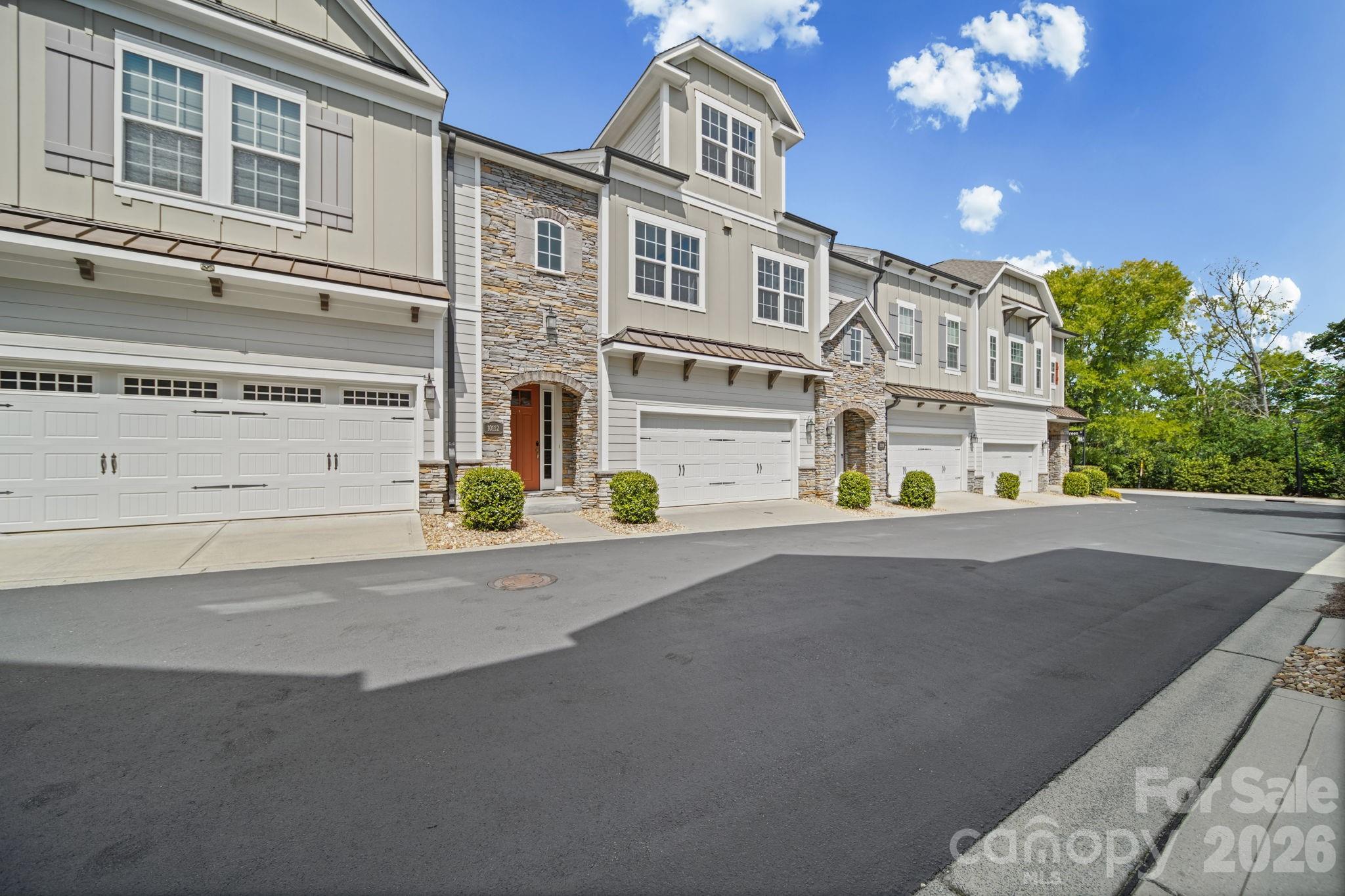 10112 Claire Vista Drive