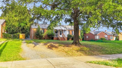 2701 Watson Drive Charlotte NC 28208