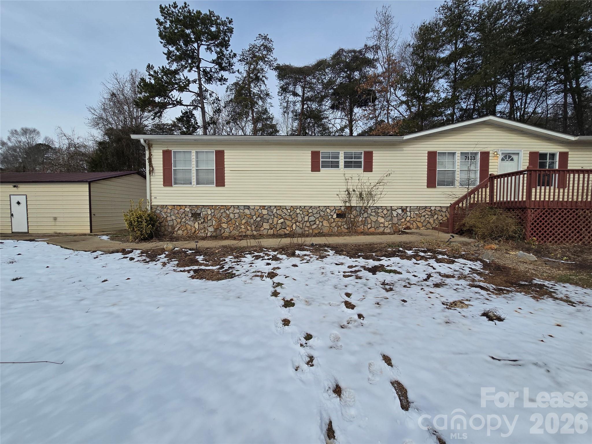 Lake Shore - Residential Lease