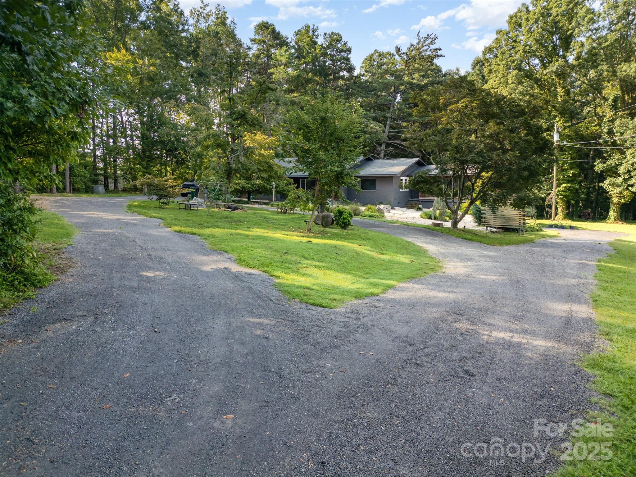 1932 Slater Road