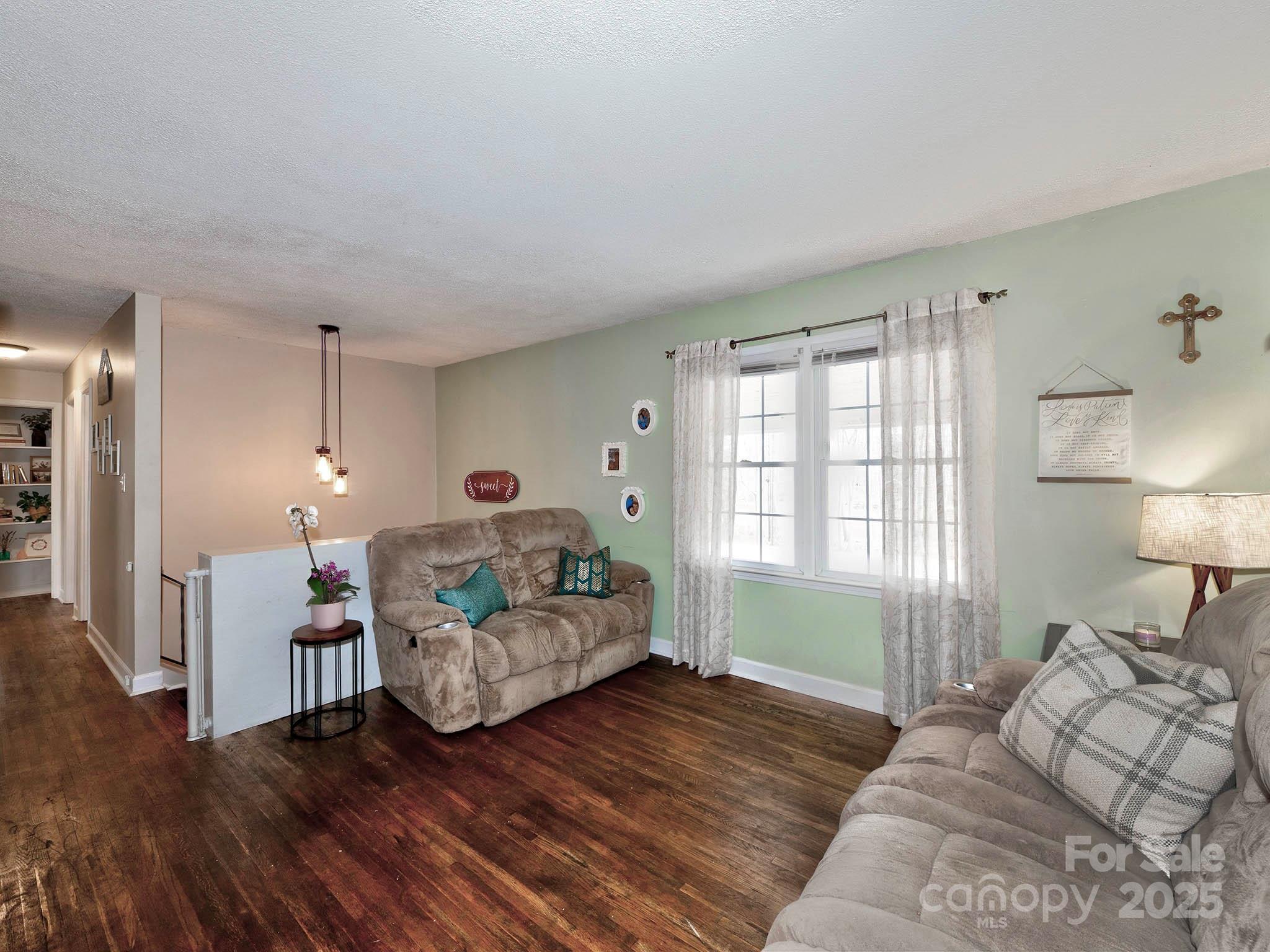 432 Lake Shore Drive