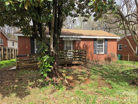 1921 Finchley Drive Charlotte NC 28215